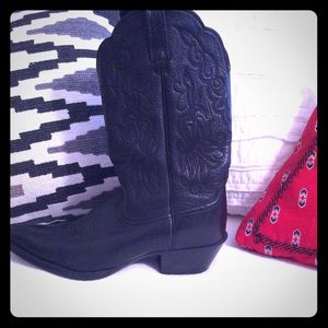 Cowgirl Ariat Boots